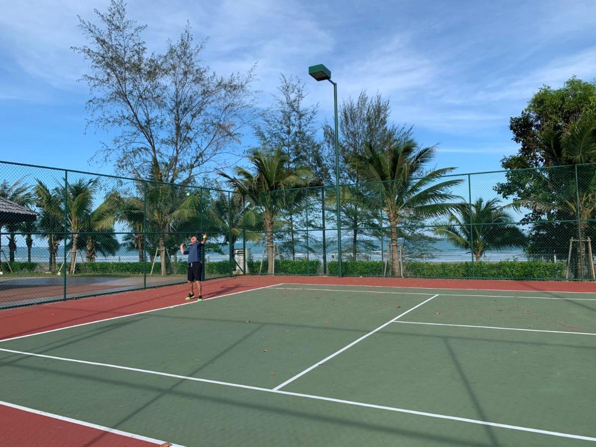Timur Bay Groundfloor Pool & Seaview กวนตัน ภายนอก รูปภาพ