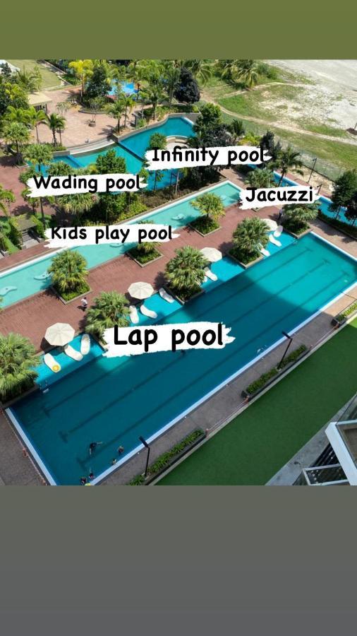 Timur Bay Groundfloor Pool & Seaview กวนตัน ภายนอก รูปภาพ